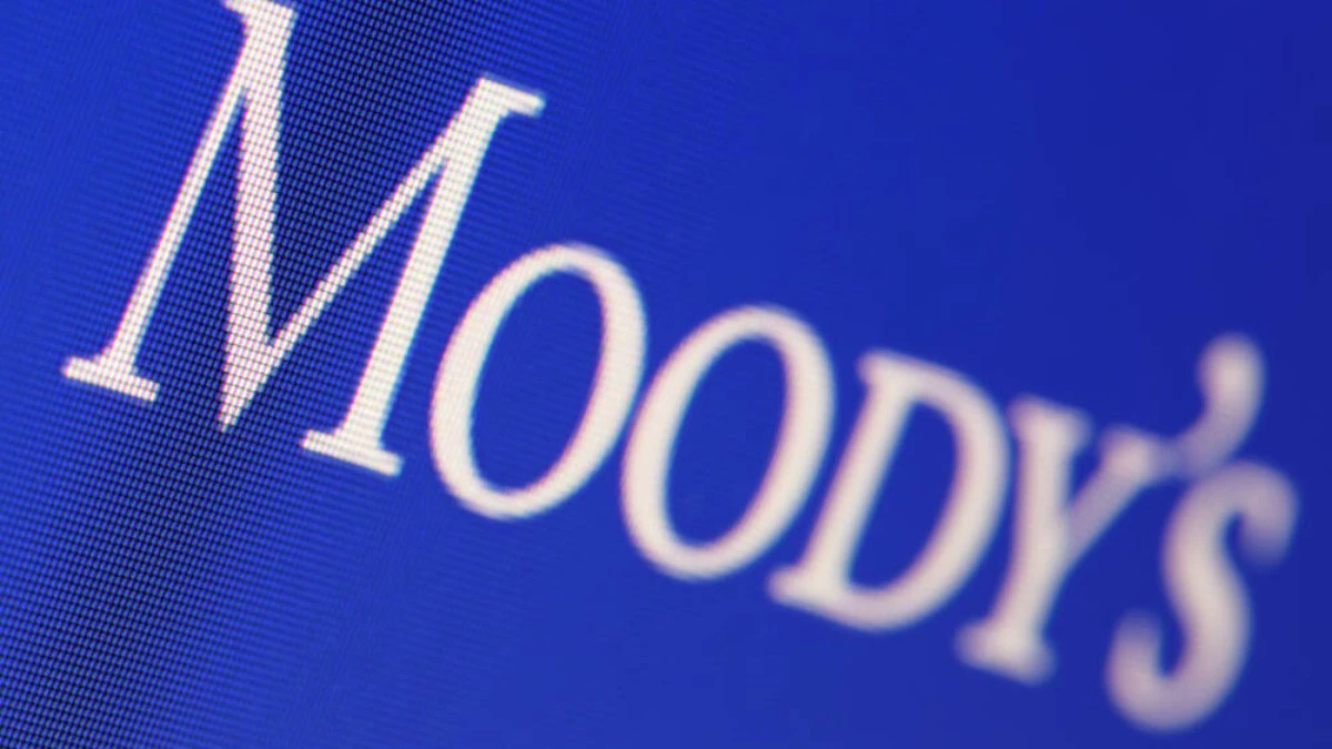 Moody’s mantém nota de crédito do Brasil e revisa perspectiva