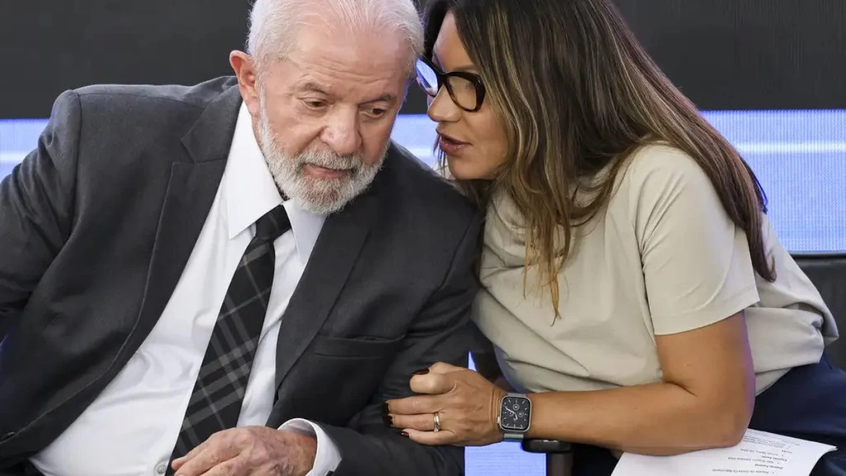 'Dedo-duro da China' mirou Janja, acertou Lula, e agora é caçado