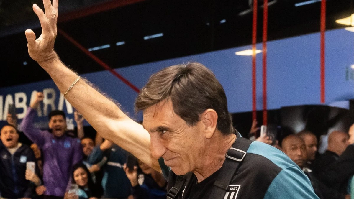 Apesar de derrota, técnico do Racing crava: 