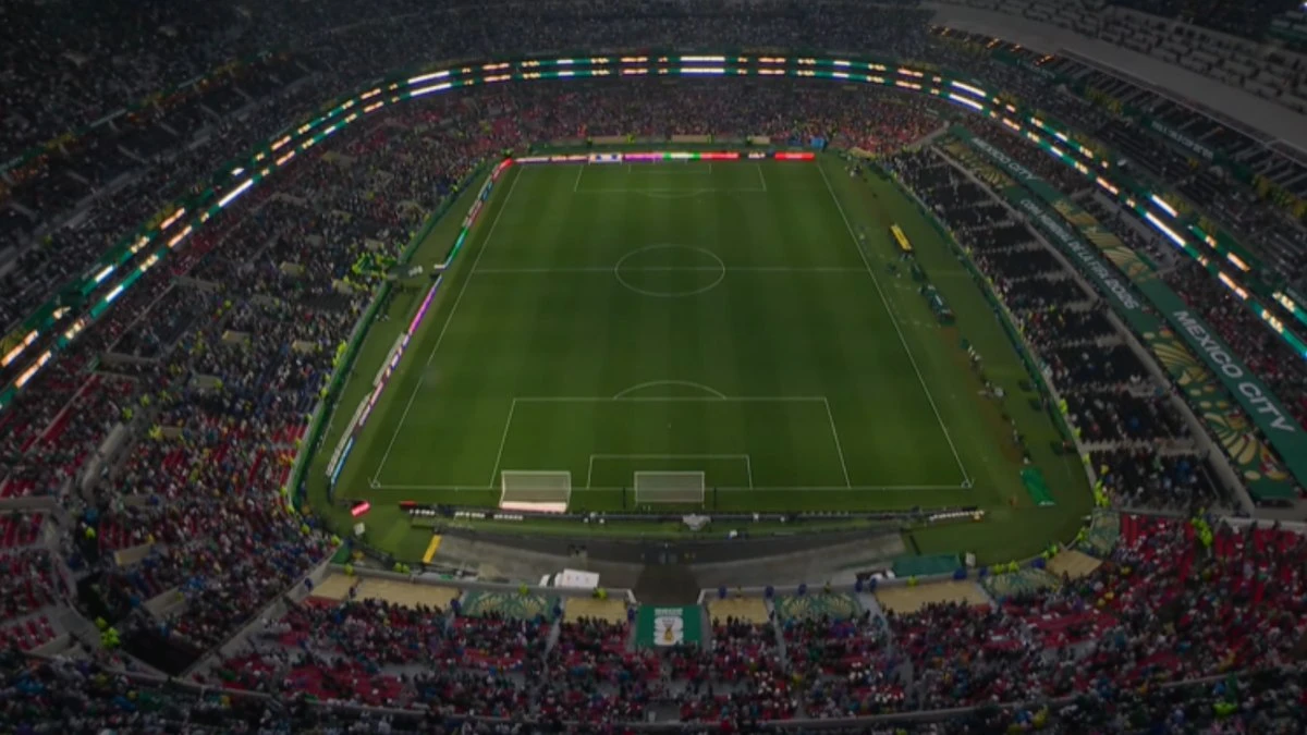 Partida entre México x Equador está atrasada