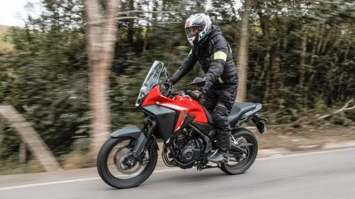 Honda completa família 500 com NX 500,
veja detalhes