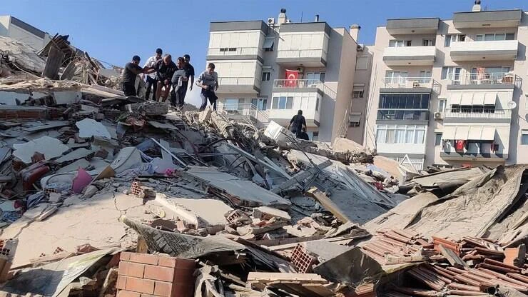Sobe para 30 número de mortos por terremoto que atingiu Grécia e Turquia