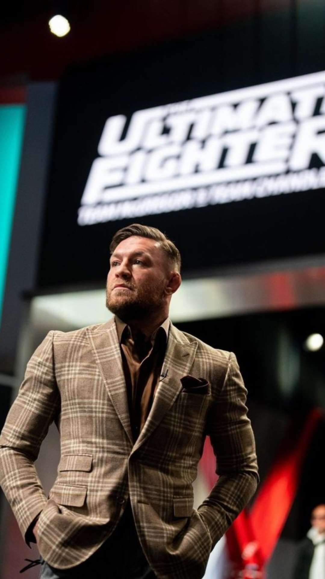 McGregor deseja se aventurar no boxe sem luvas, diz dirigente