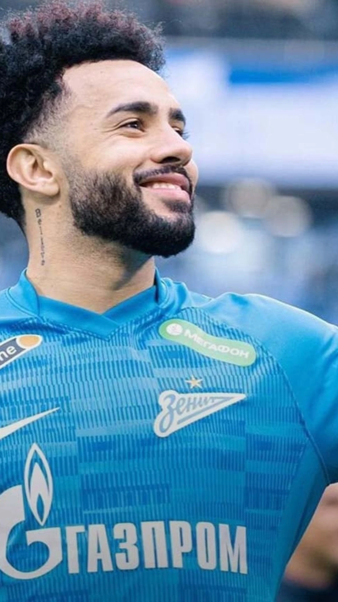 Após título do Zenit, Claudinho despista sobre negociação com o Flamengo