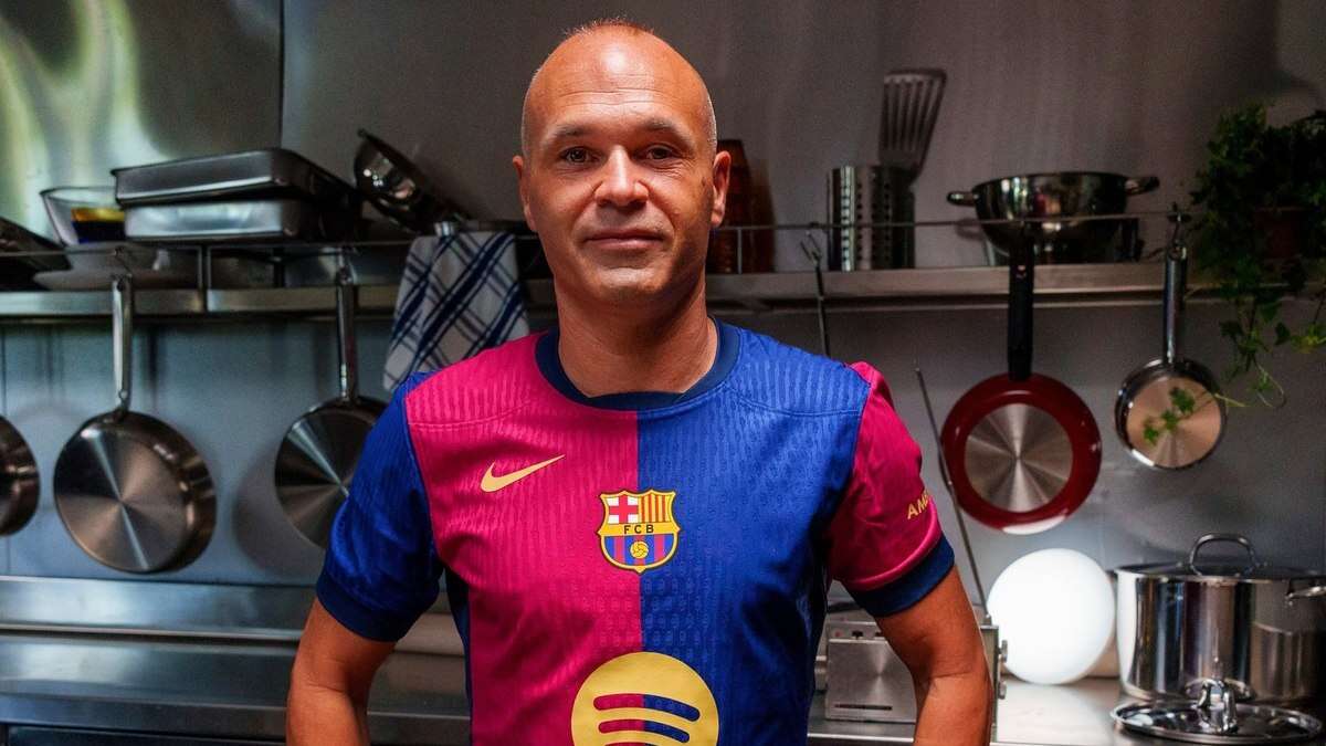 Iniesta anuncia nova carreira após adeus aos gramados