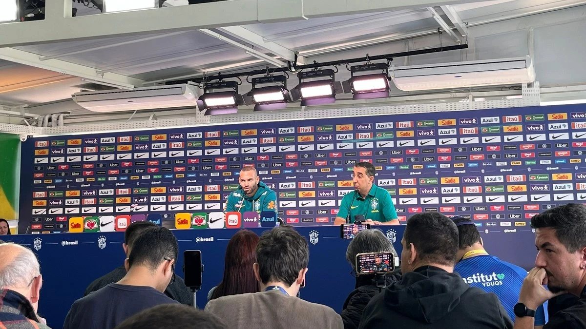 Weverton fala em disputa para ser titular e haters por convocação