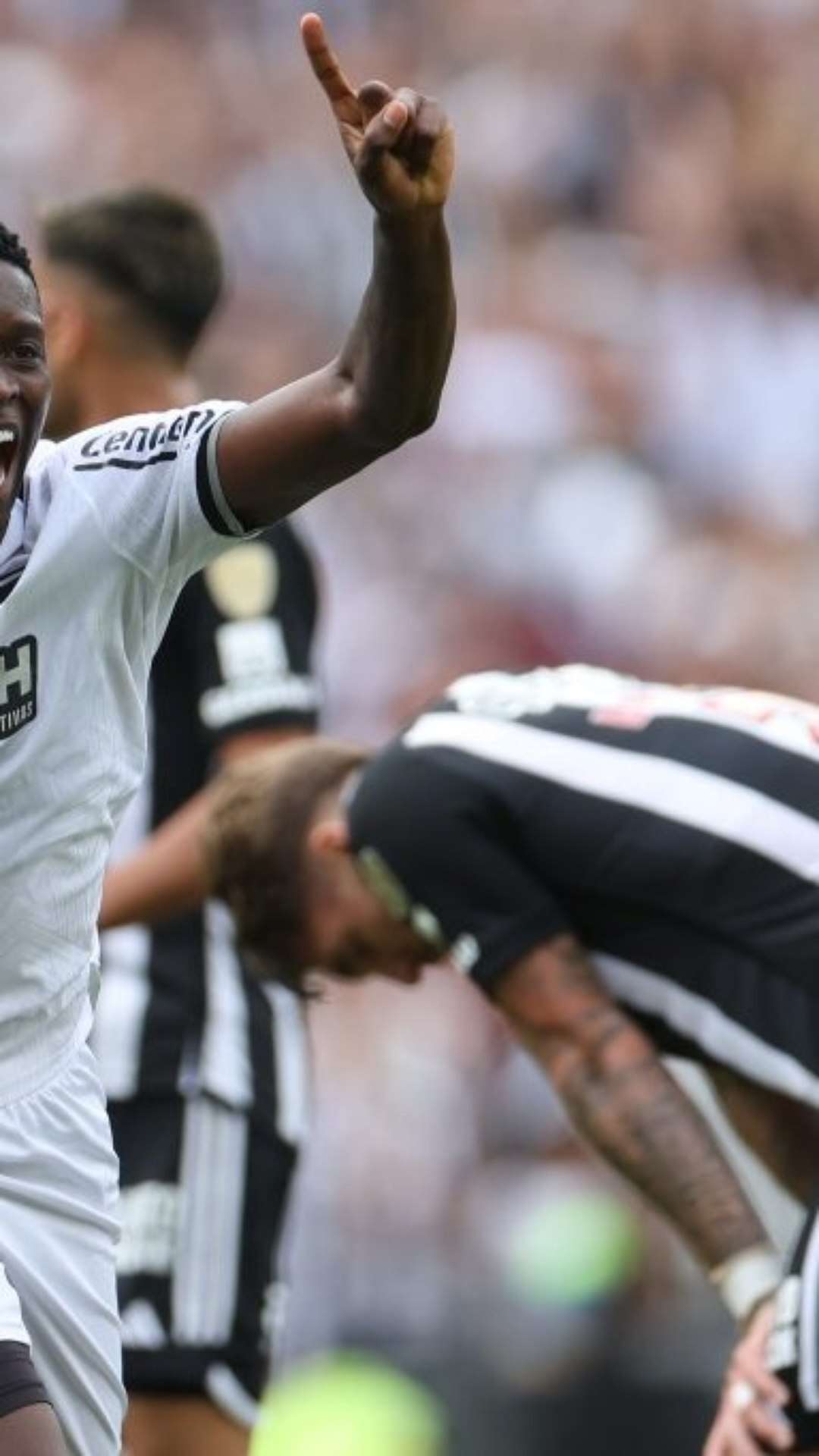 Fiorentina abre negociação com o Botafogo pela contratação de Luiz Henrique