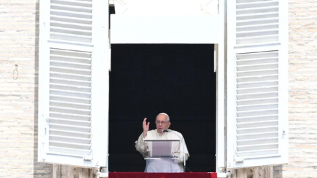 Vaticano: Papa precisou de assistência respiratória mas já se recupera