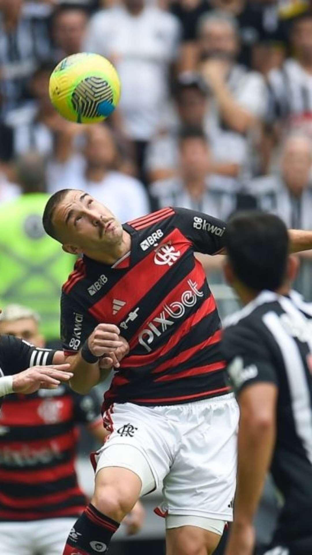 Léo Ortiz supera falha no jogo de ida e comemora conquista: “Muito feliz”