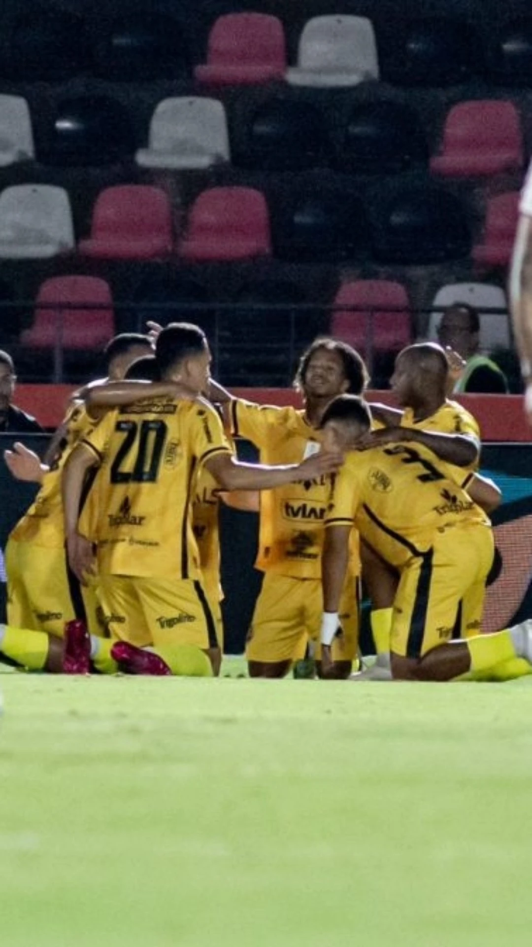 Amazonas vence o Botafogo fora de casa e respira na luta contra o rebaixamento