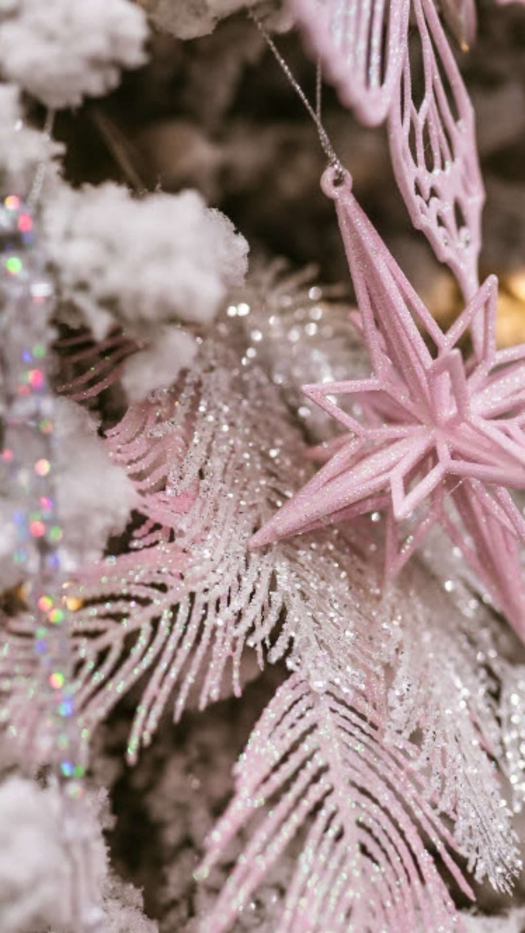 Quais são melhores cores para decorar a árvore de Natal com base no Feng Shui