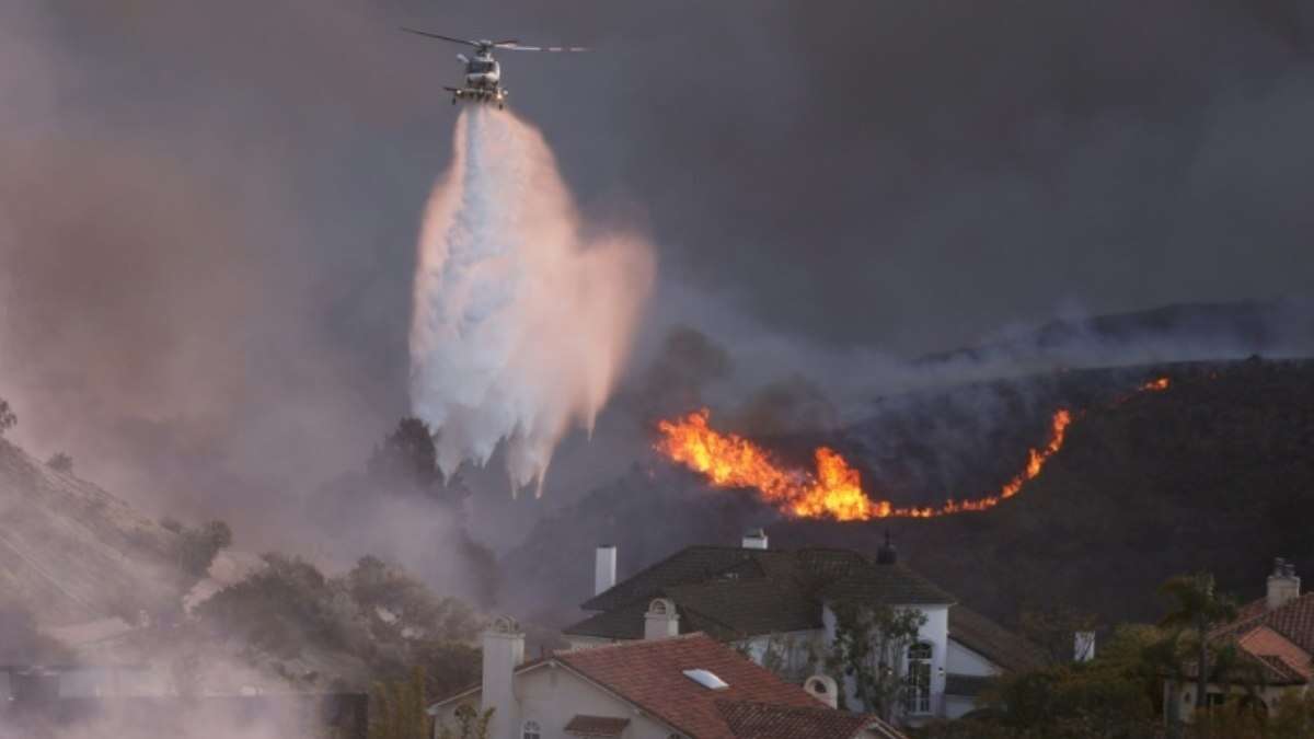 Vídeo: México envia bombeiros para ajudar no combate a incêndios florestais na Califórnia