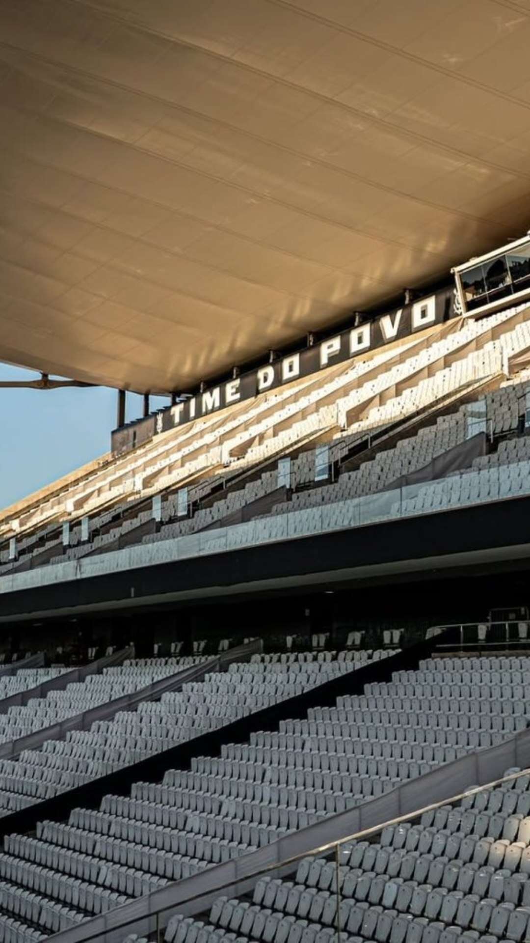 Com nomes famosos e ex-jogadores do clube, veja os principais doadores da arena do Corinthians