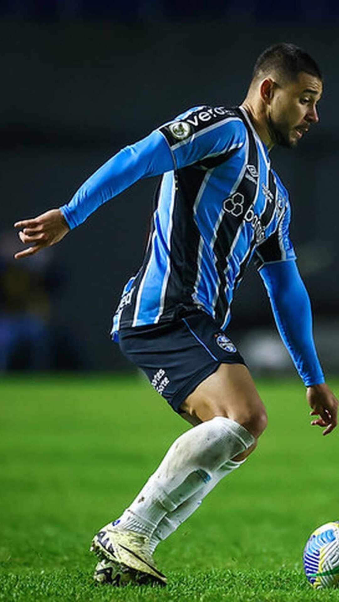 João Pedro, do Grêmio, questiona pênaltis e fala sobre derrota para o Galo, na Arena