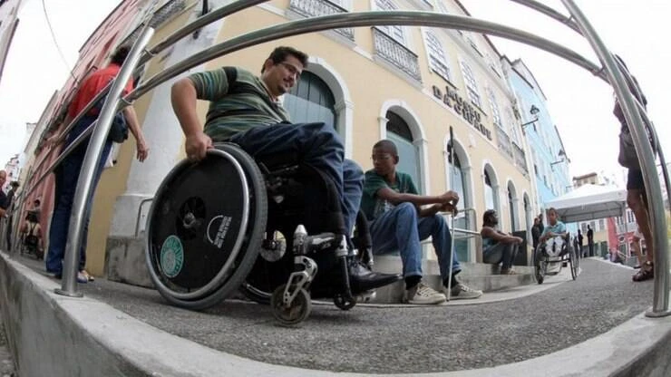 Governo faz corte de 71% nos investimentos em apoio a pessoas com deficiência