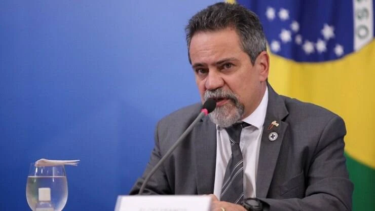 Ministério da Saúde diz que não descarta nenhuma vacina contra Covid-19