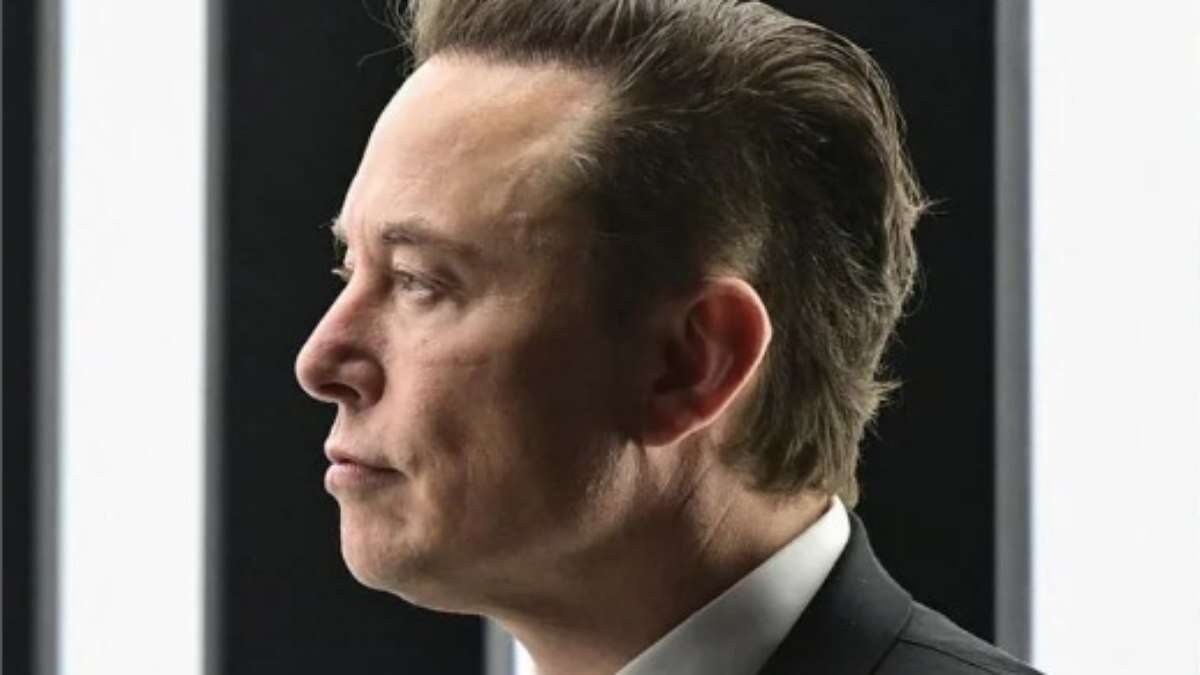 Elon Musk pode se tornar primeira pessoa do mundo a acumular US$ 1 trilhão