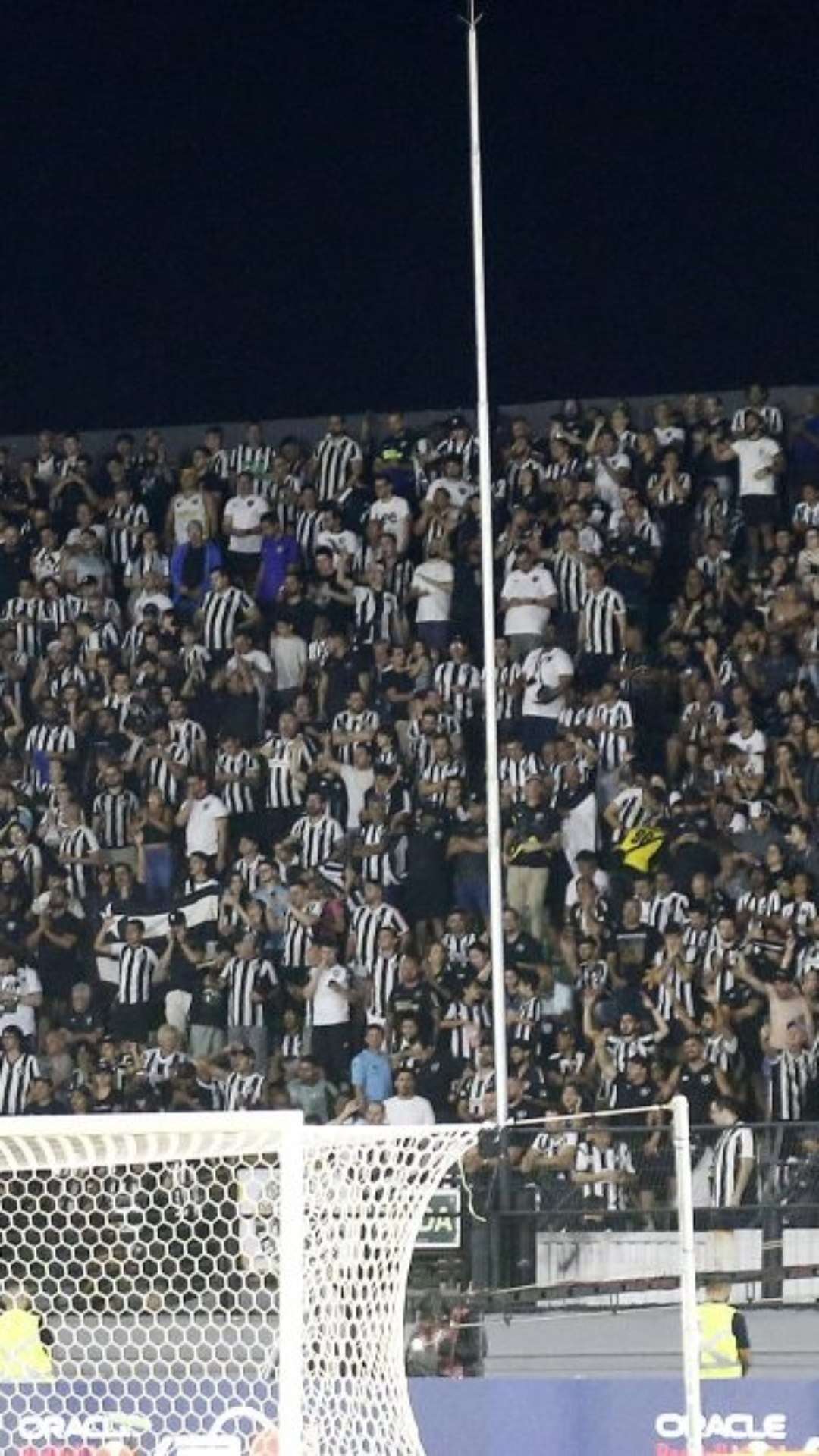 Botafogo se opõe à proibição da torcida visitante e diz que confia na Conmebol