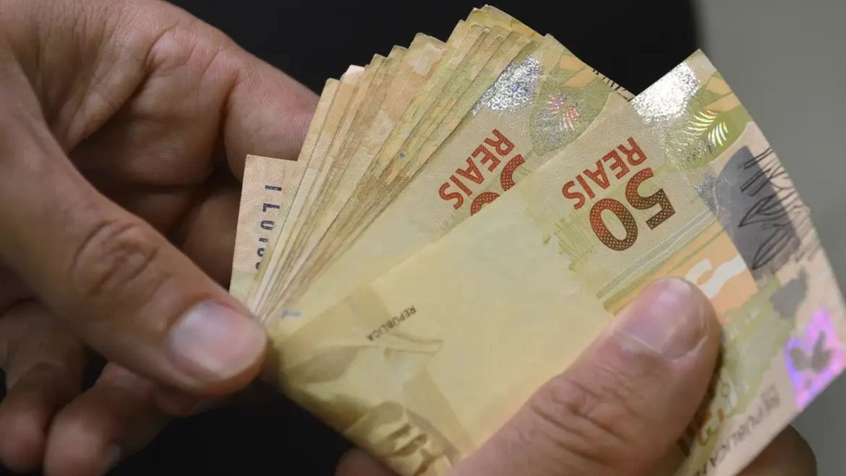 Salário mínimo ideal deveria ser de R$ 7,3 mil; entenda a conta