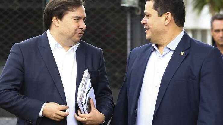 Militares atuam para impedir reeleição de Rodrigo Maia, mas aceitam Alcolumbre