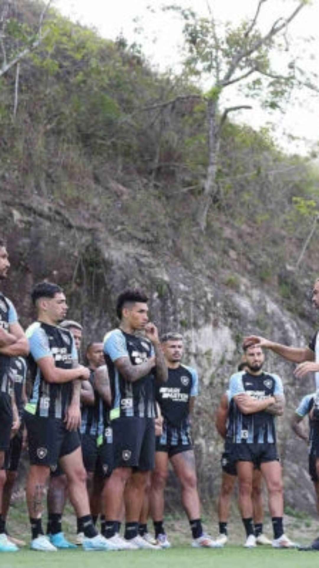 Elenco do Botafogo só retoma os trabalhos na quinta-feira (14)