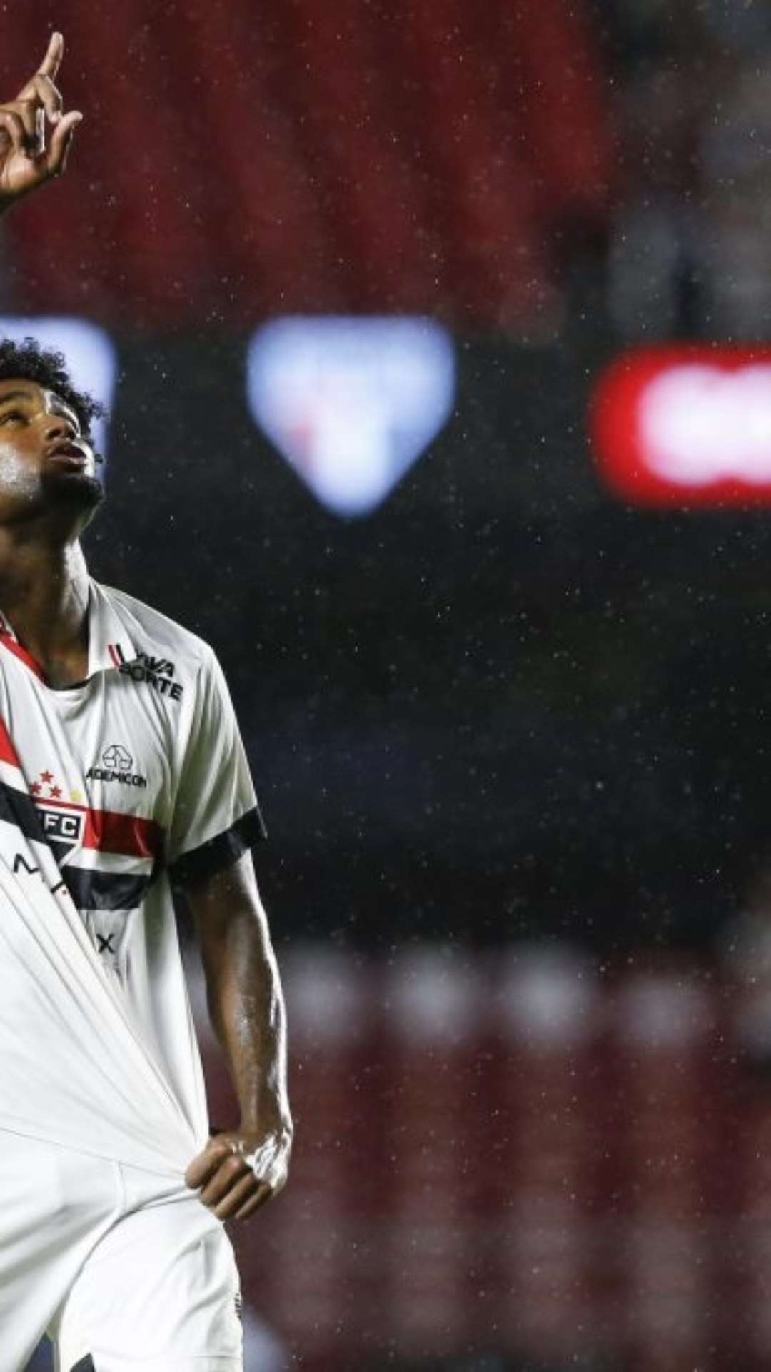 Lucas Ferreira destaca resiliência do time em conquista: “Nosso time vai até o final para virar o placar”