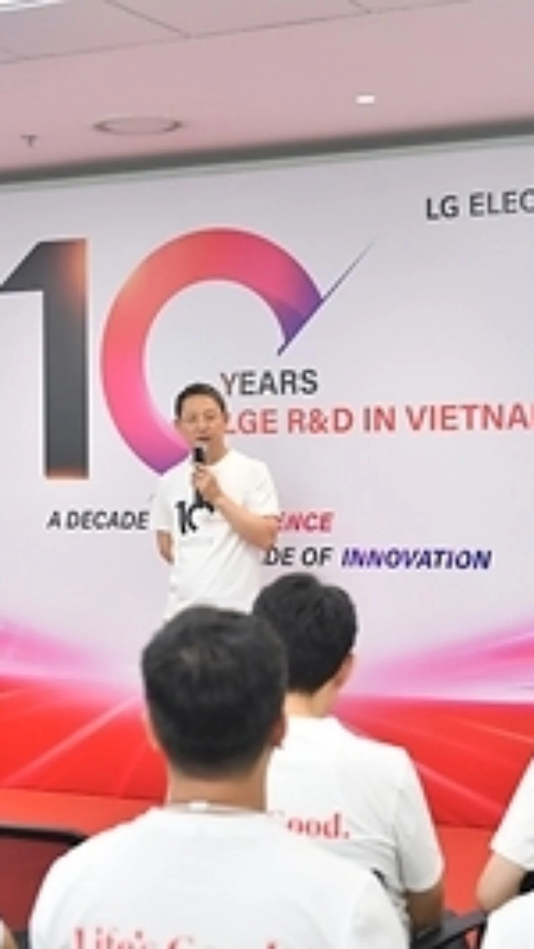 LG Electronics celebra 10 anos de P&D de software automotivo no Vietnã.
