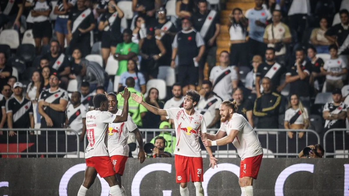 Bragantino passeia em São Januário e amassa o Vasco por 3 a 0