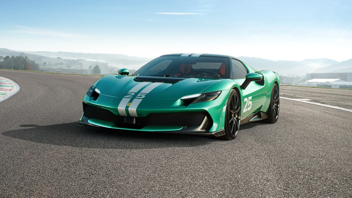 Ferrari 296 Speciale é apresentado com motor híbrido de 880 cv
