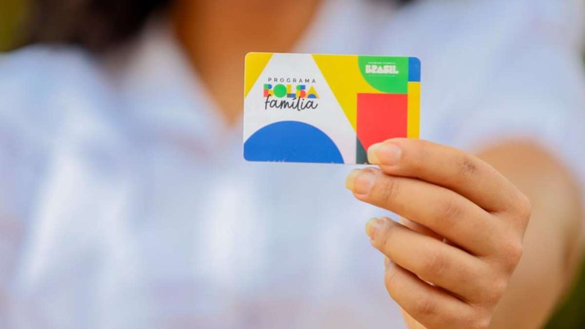 Bolsa Família paga parcela de agosto nesta sexta; veja quem recebe