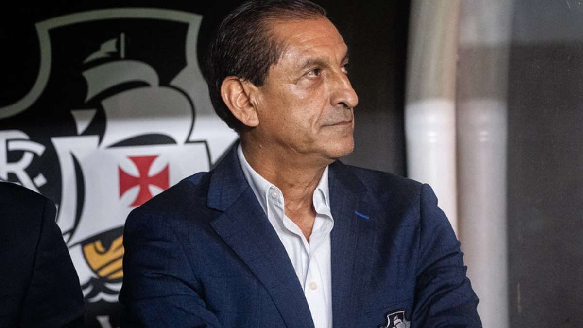 Novo técnico do Corinthians, Ramón Díaz entra com ação na Fifa contra Vasco