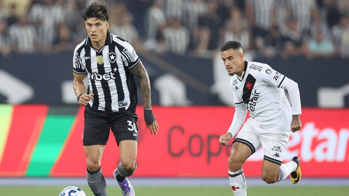 Léo Jardim volta a brilhar nos pênaltis, e Vasco elimina Botafogo