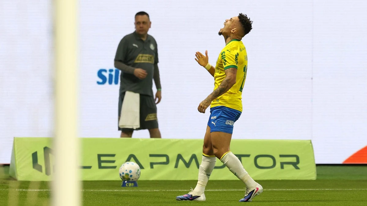 Paulinho fala em osso “curado” e desabafa: “Não foi fácil”