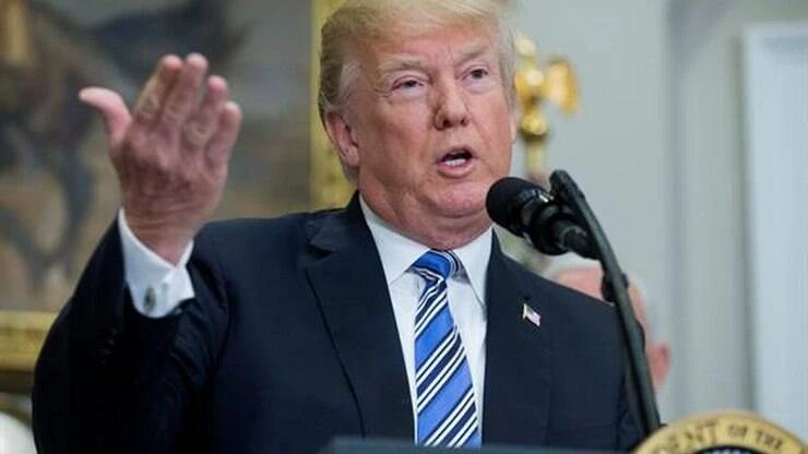 Trump critica Pfizer e FDA por anunciarem eficácia da vacina depois da eleição