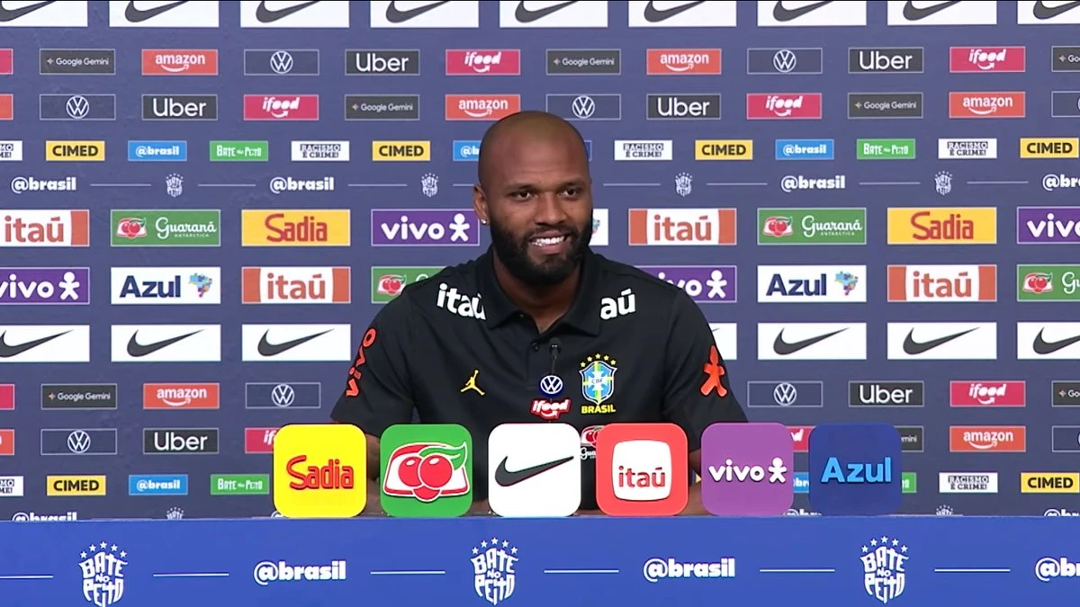 Igor Thiago fala sobre a briga pela titularidade da camisa 9