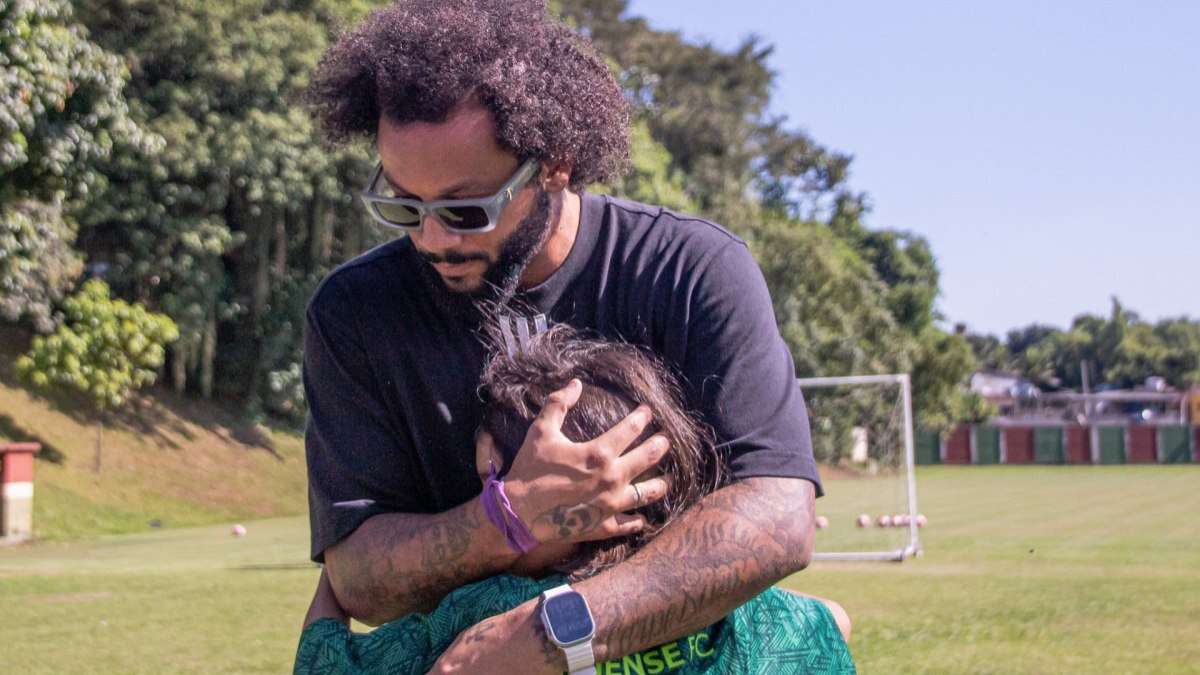 Vídeo: Marcelo leva drible do filho de 9 anos e chama atenção nas redes sociais