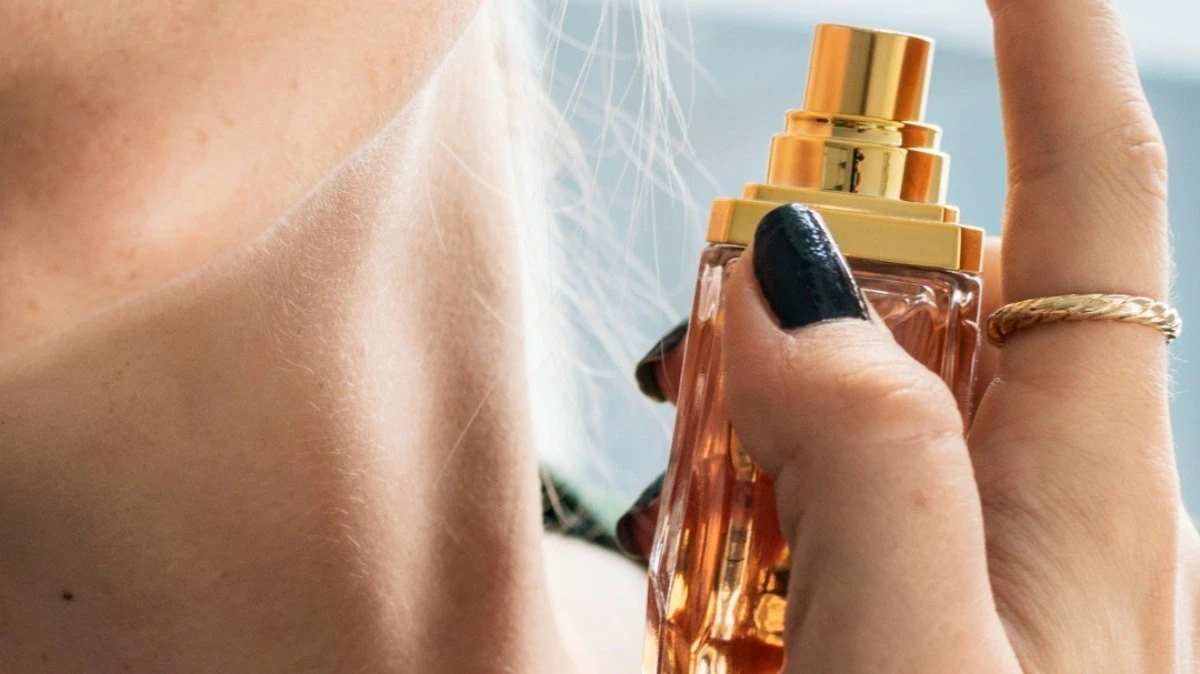 5 perfumes árabes bons e baratos que duram o dia inteiro