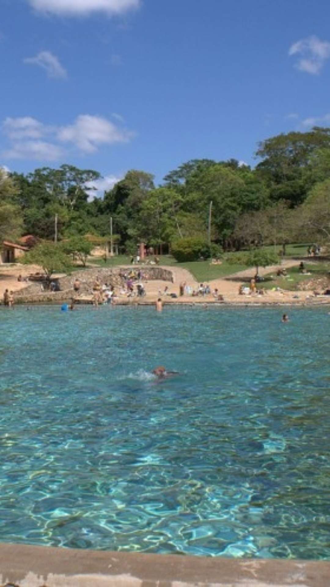 Parque Nacional de Brasília tem piscinas de água mineral