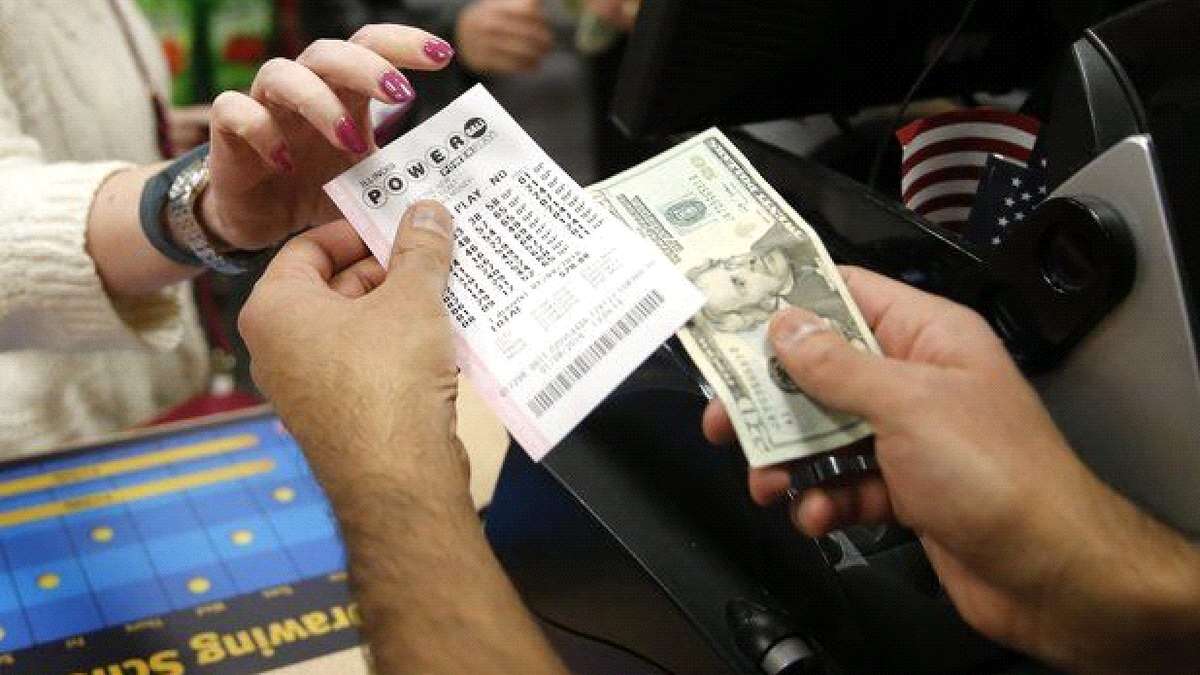 Brasileiros buscam quase R$ 2 bilhões: participe da Powerball