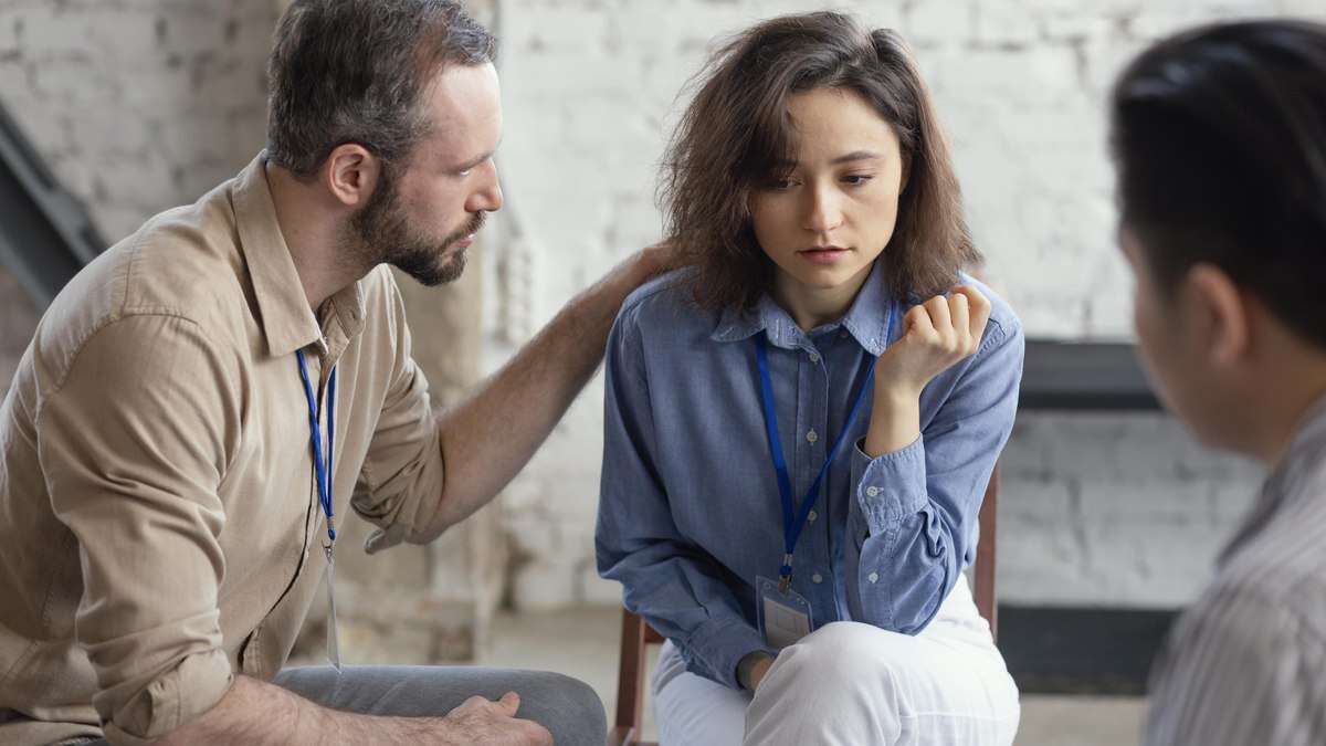 Saber ouvir como pilar essencial no combate à depressão e ao suicídio