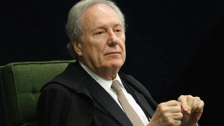 Lewandowski envia ao plenário do STF a obrigatoriedade da vacina da Covid-19