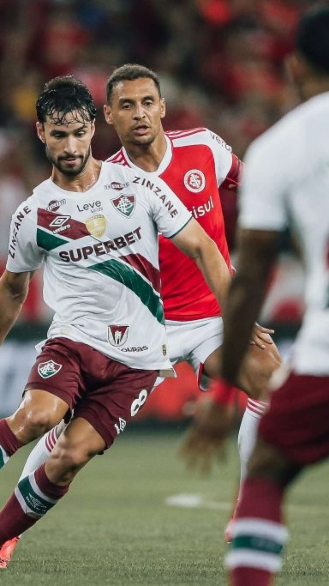 Fluminense segue flertando com o Z-4 após nova derrota: time mostra falta de organização e preocupa na reta final