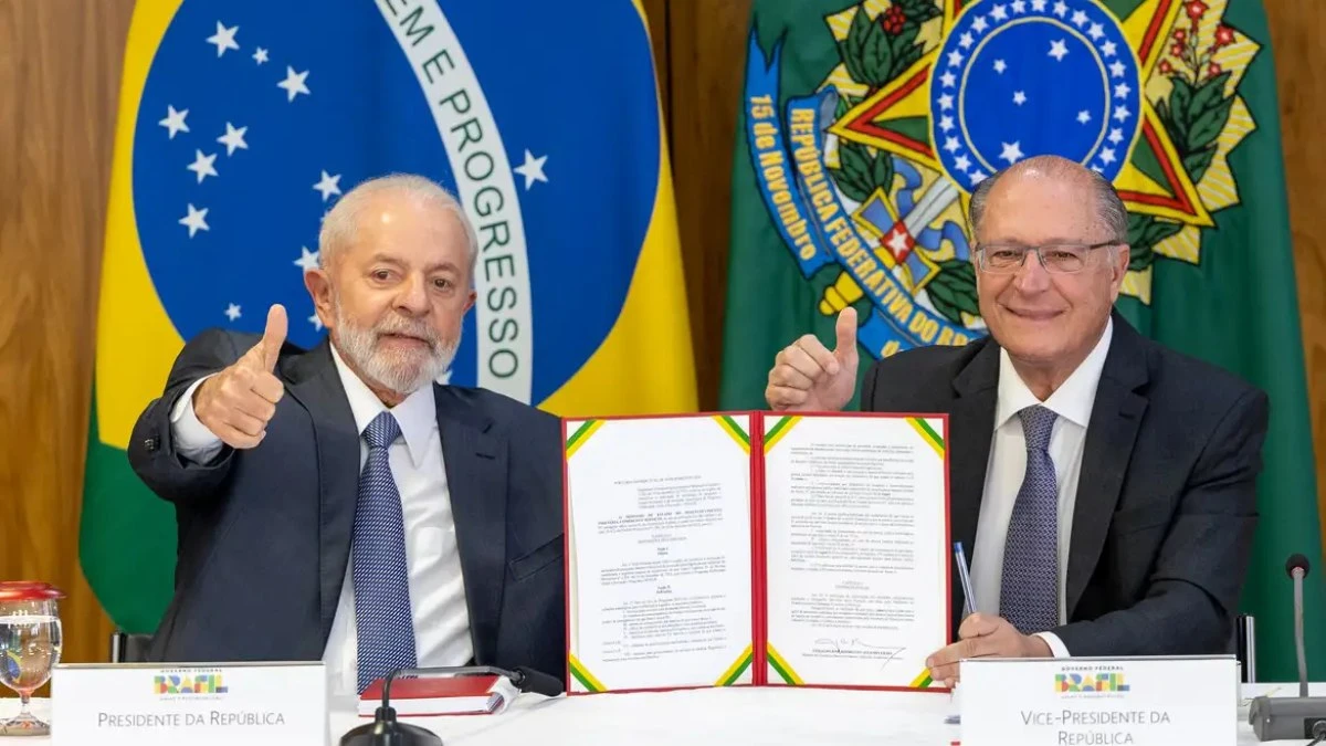 Governo define novas regras para vendas e importações de carros