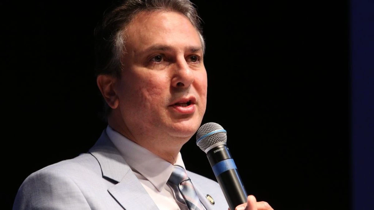 Congresso chama Ministro da Educação para esclarecer questões do Enem