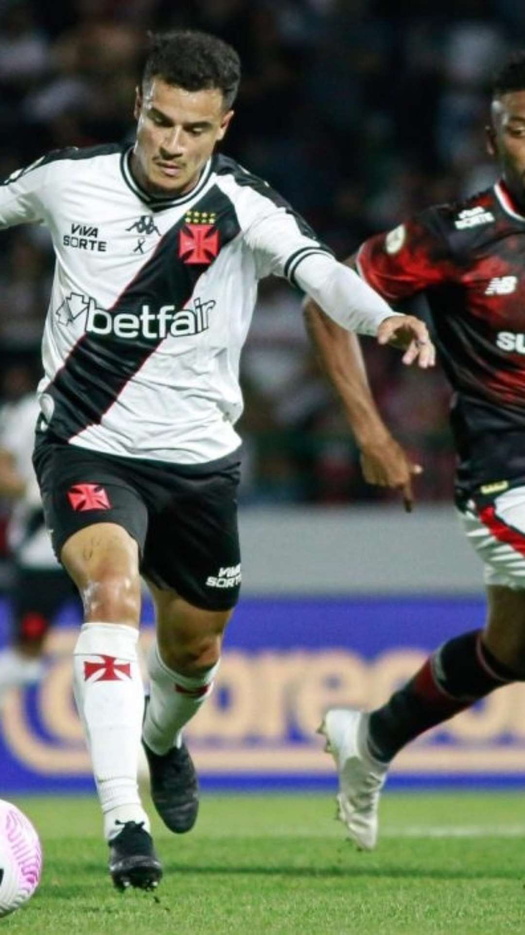 João Victor falha e é um dos destaques negativos do Vasco na derrota diante do São Paulo; veja as notas