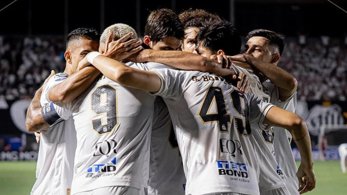 Santos atropela Deportivo Cuenca e fica com vaga aos playoffs