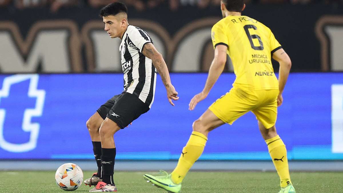 Jogadores do Botafogo mandam recado a rivais do Peñarol após críticas ao Nilton Santos