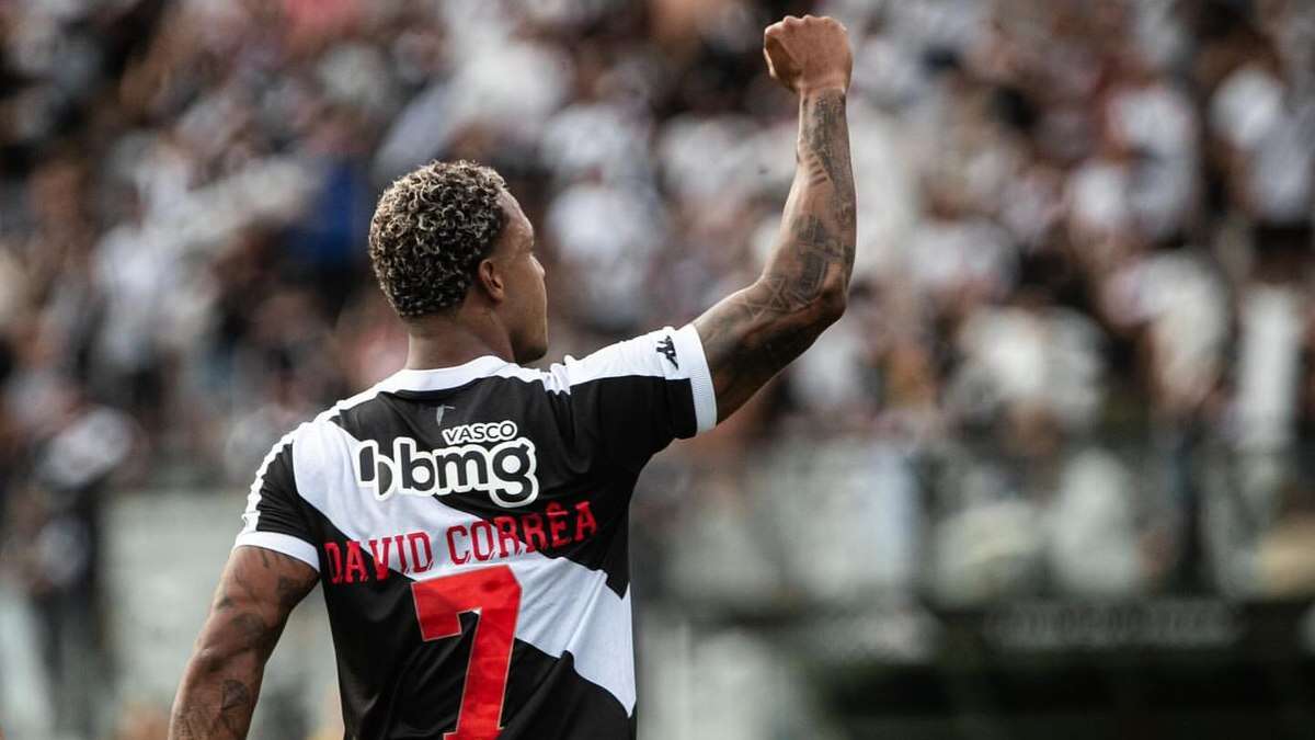 Baixa! David, do Vasco, rompe ligamento do joelho e só volta em 2025