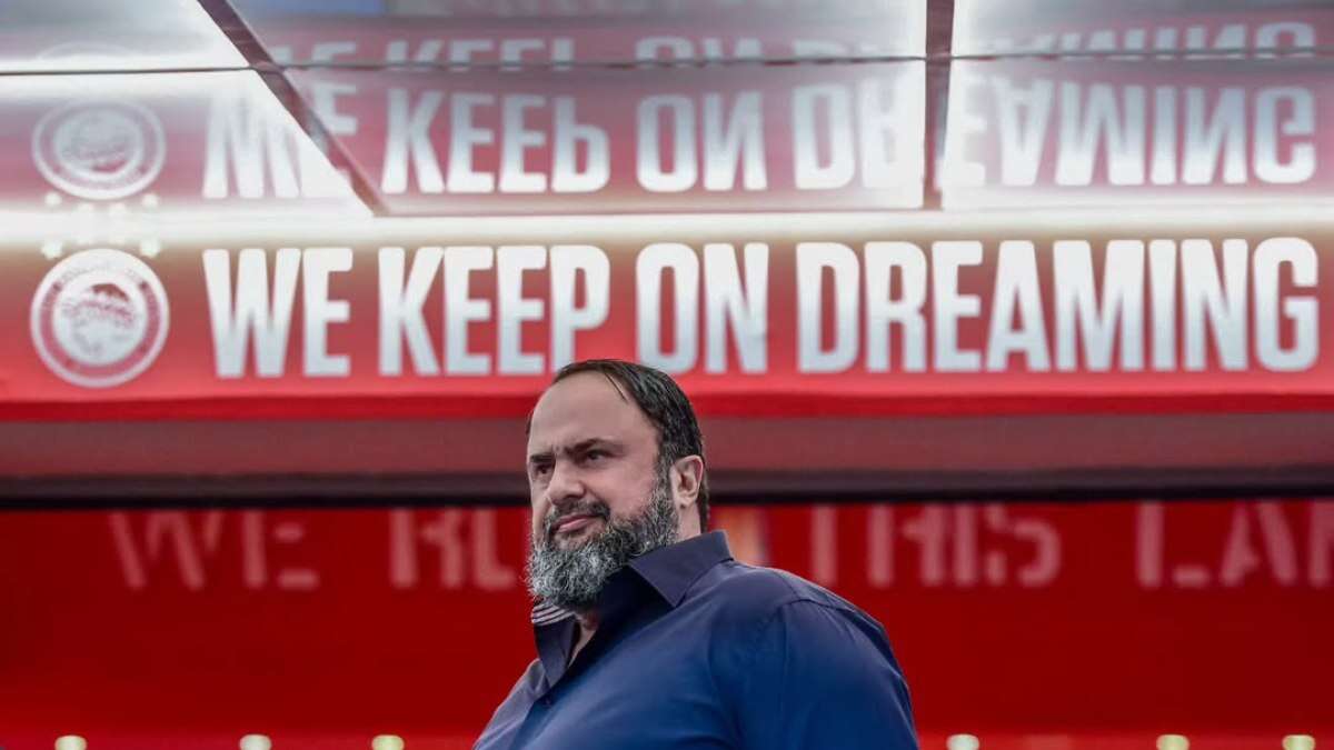 Saiba quem é Evangelos Marinakis, bilionário grego que quer comprar o Vasco