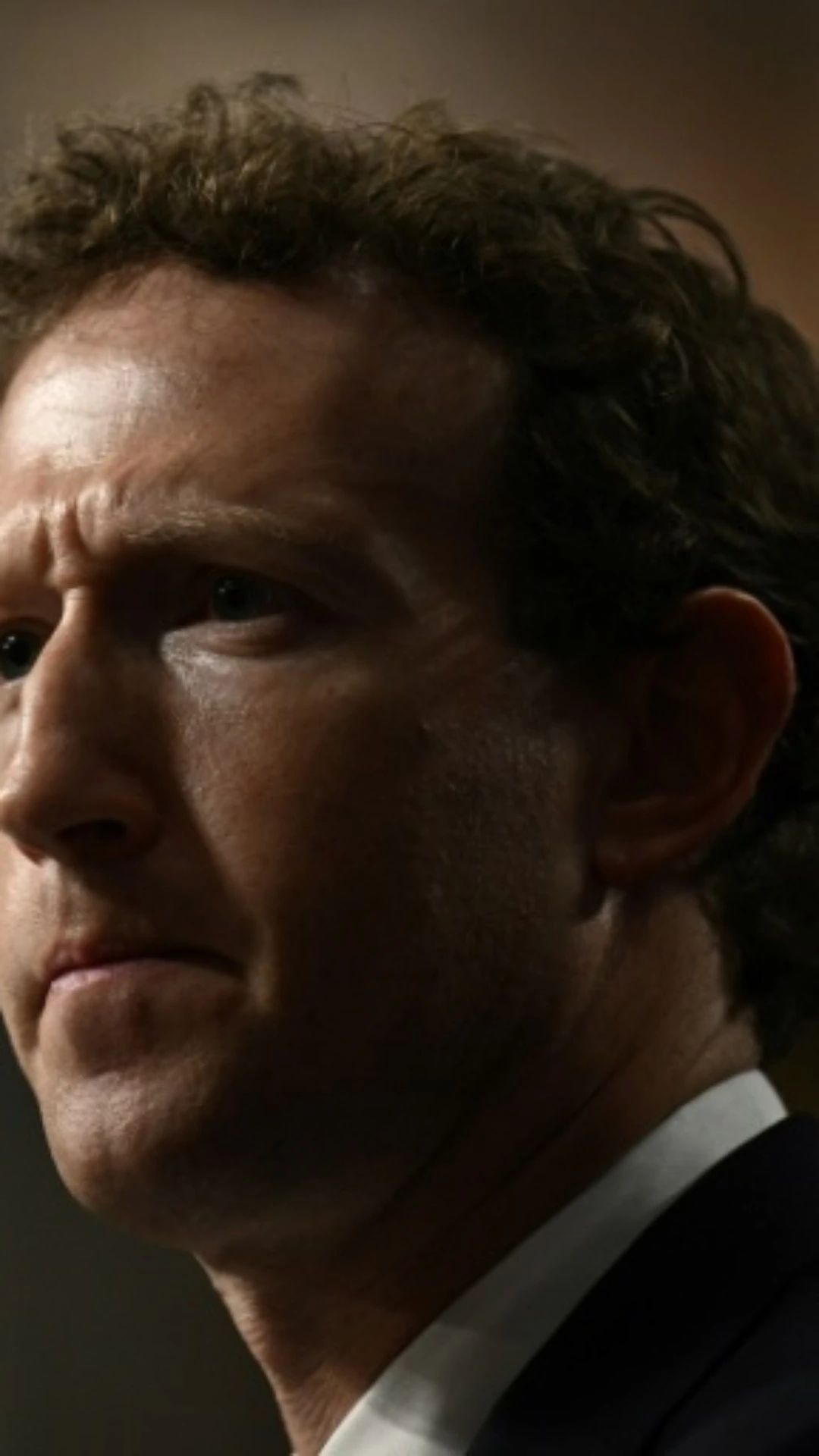 Zuckerberg atribui sucesso de Instagram e WhatsApp ao Facebook